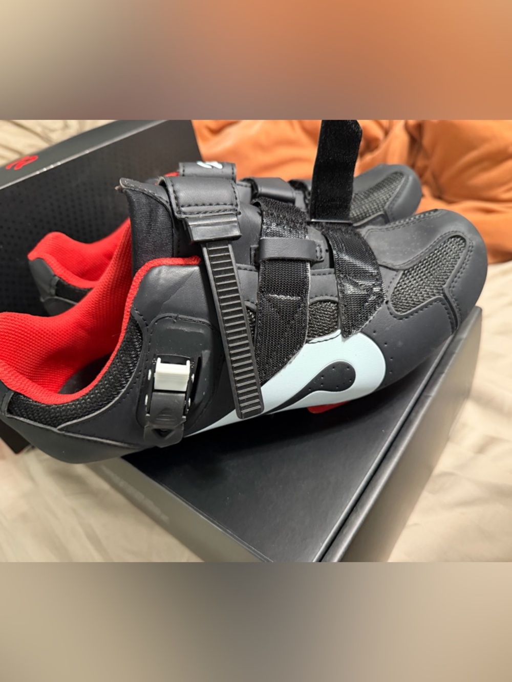 Men’s Peloton Cycling shoes sz 44